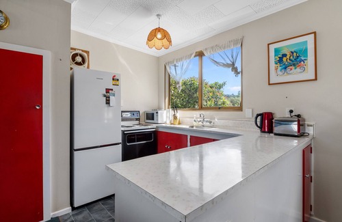 Picton Maison | Coastal Charm - Picton Holiday Home