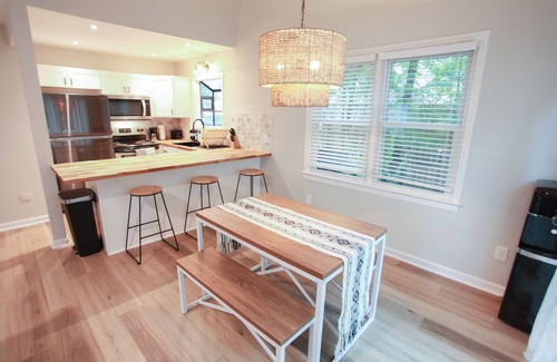 Wilmington Maison | Coastal Charter Abode