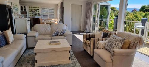 Pohara Maison | Coastal Chic in Pohara
