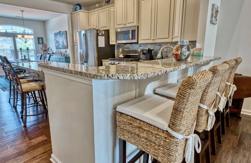 Lewes Maison | Coastal Club * 33304 * 3 BR, 2.5 BA Sleeps 8 *Community of the Year *