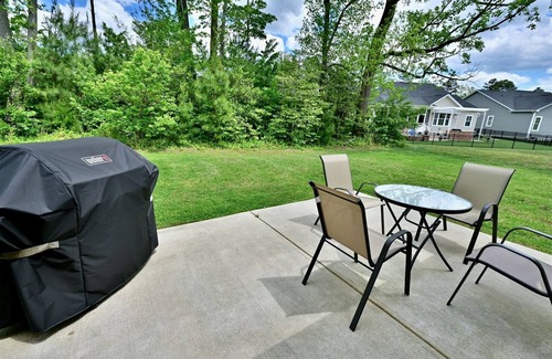 Lewes Maison | Coastal Club * 4BR twin House w 3.5 Baths, Sleeps 10