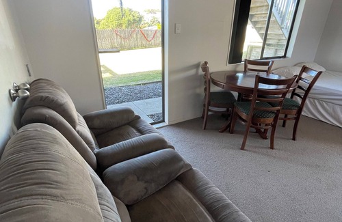 Karkari Peninsula Appartement | Coastal Comfort: Cozy Stay Minutes from Tokerau Beach