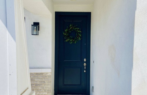 Pecan Creek South Maison | Coastal contemporary modern home 5mins from Schnepf farms