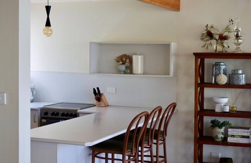 North Arm Cove Maison | Coastal Contentment in the Cove