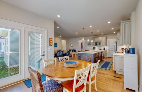Lewes Maison | COASTAL DAYDREAMS- 6BD, 4BA - Sleeps 14 - World-class amenities!