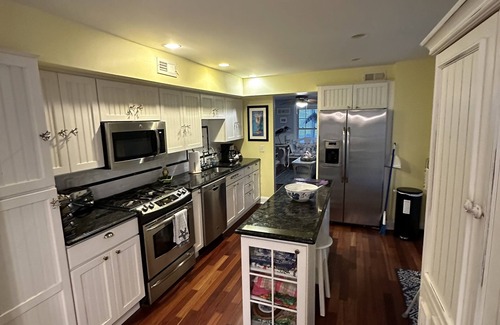 Gold Coast Cottage | LITTORAL ELEGANCE- PREMIER LIEU - 5 MAISONS DE LA PLAGE-QUARTIER RÉSIDENTIEL