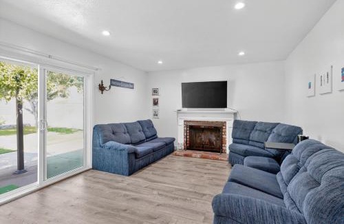 Sea View Estates Maison | Coastal Escape with Private Mini Golf home