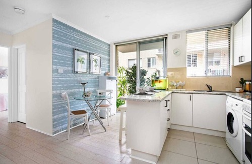 Manly Vale Appartement | 4 Mins Drive to the Beach for Couples and Families