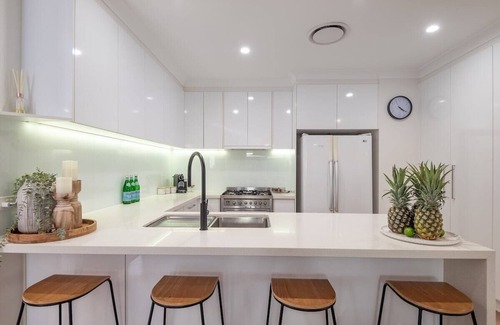 Aroona Maison | Coastal Family Escape Caloundra