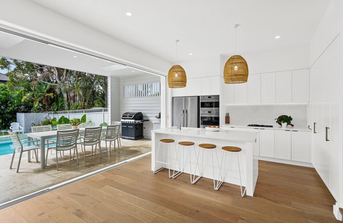 Cronulla Maison | Coastal family haven with private pool and walking distance to beach.