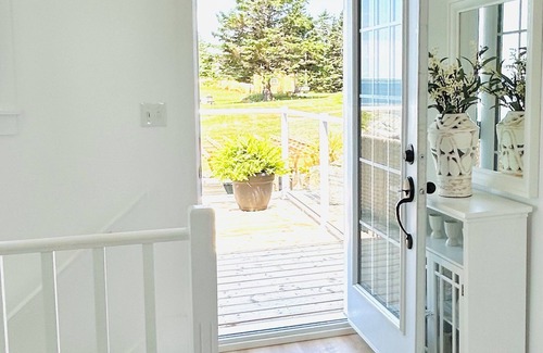 Blue Rocks Maison | Coastal Gale