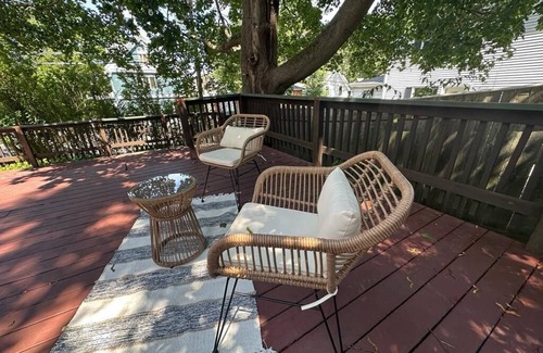Swampscott Appartement | Coastal Getaway: walk to beach and town
