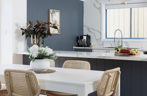Port Stephens Council Maison | Coastal Hideaway - Water Views and Walk To The Beach