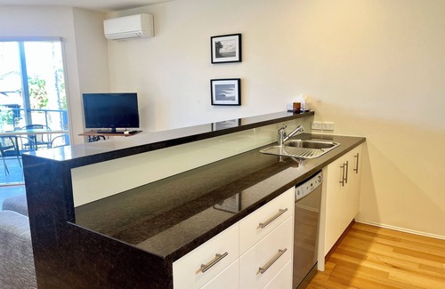 Torquay Maison | Coastal Home away from Home