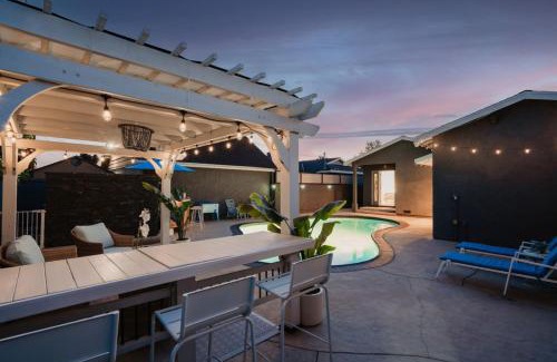 Harbor Maison | Coastal Lagoon - Pool Heating - Games - Air Hockey