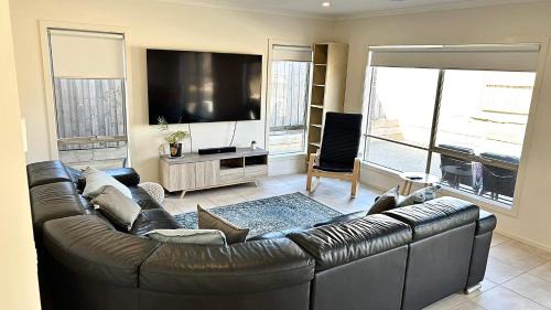 Mount Duneed Maison | Coastal Oasis - 10 mins to Torquay, 10 mins to Geelong !