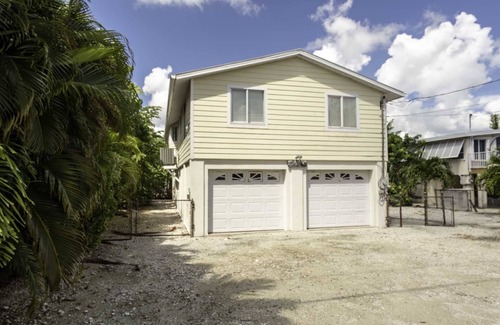 Cutthroat Harbor Estates Maison | Coastal Oasis, Canal front