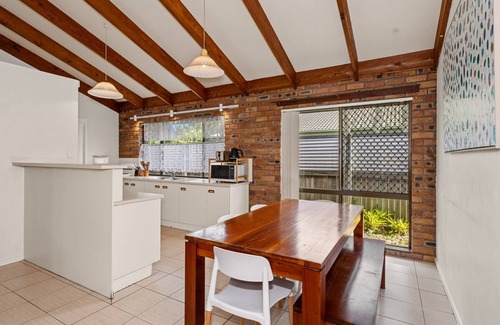 Pottsville Maison | Coastal Paws Pet friendly, family beach house in Pottsville