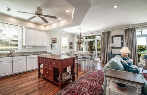 Litchfield by the Sea Maison | Coastal Retreat at The Rookery: 4 BDRM Home
