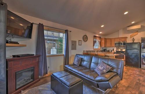 Long Beach Appartement | Coastal Retreat in Long Beach Walk to Attractions