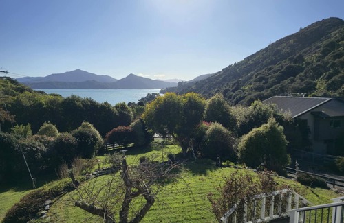 Moetapu Bay Maison | Coastal Retreat on Moetapu Bay Road – Marlborough Sounds Paradise