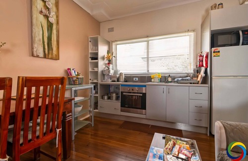 Cronulla Appartement | Coastal Retreat: Walk to Beach & Cronulla Golf Club - Sleeps 3