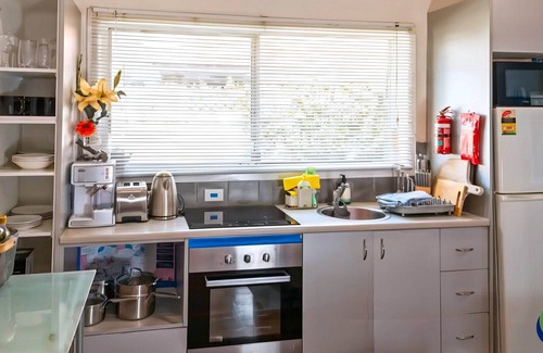 Cronulla Appartement | Coastal Retreat: Walk to Beach & Cronulla Golf Club - Sleeps 3