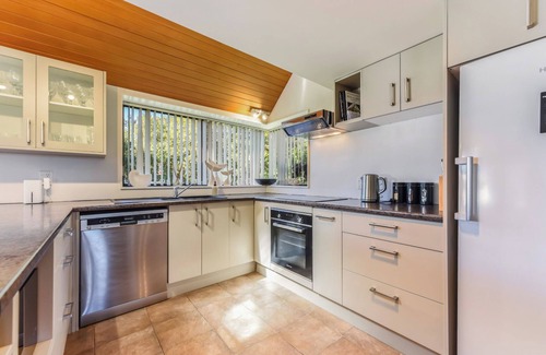 Waikawa Bay Maison | Coastal Sound - Waikawa Holiday Home