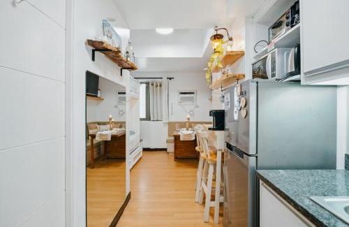 Legazpi Village Appartement | Coastal Studio in KL Tower Serviced Residences, Greenbelt, Makati! Maximum capacity 5 pax!