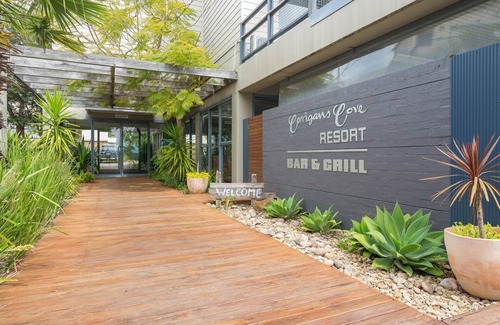 Batehaven Appartement | Coastal Studio with Stunning Beach Views – Perfect for a Relaxing Getaway