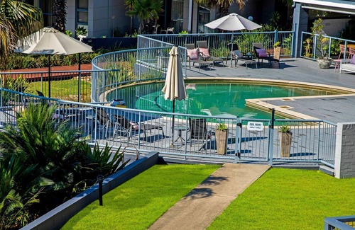 Batehaven Appartement | Coastal Studio with Stunning Beach Views – Perfect for a Relaxing Getaway