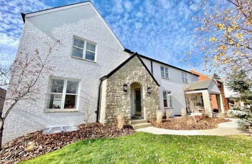 Grandview Heights Maison | 💫Coastal Style in the City - Close to Everything!💫