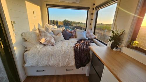 Killarney Maison | Coastal Sunset Tiny Home - Port Fairy Tiny Homes