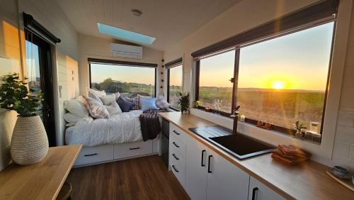 Killarney Maison | Coastal Sunset Tiny Home - Port Fairy Tiny Homes
