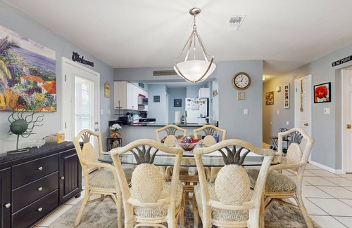 Navarre Beach Copropriété | Coastal Townhouse with WiFi, Central AC, and Shared Pool