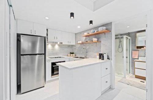 Surfers Paradise Appartement | Coastline Escape Renovated Unit - Great Location - Quiet Area - Parking Included