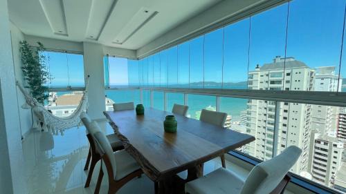 Andorinha Appartement | COBERTURA com belíssima vista para o mar e jacuzzi
