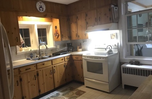 Coburn Maison | Coburn On the Creek est à 35 km de PSU - Fishing / Hiking / Tubing / Sleeps 12 /