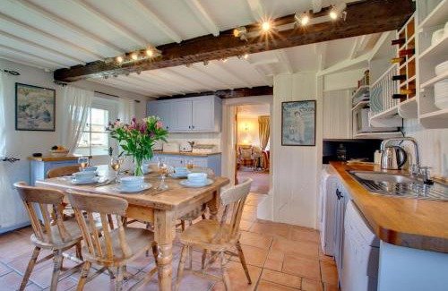 Castle Acre Maison | Cockleshells