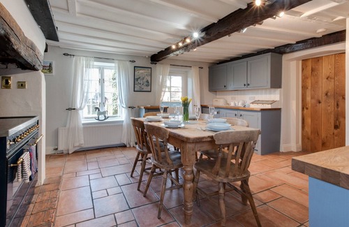 Castle Acre Maison | Cockleshells - Trois Chambres Maison, Couchages 6
