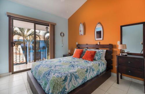 Coco Appartement | Coco - Laguna Azul Poolside Condo