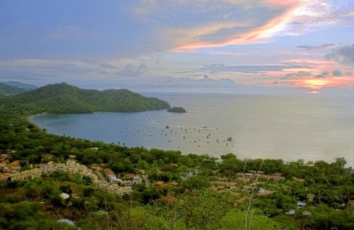 Coco Appartement | Coco Life-Walk to beach/town, Parking, Fiber Wifi