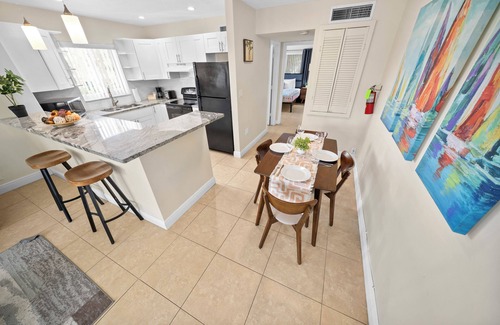 Lighthouse Point Appartement | Coco Palms Apartments By Lowkl
