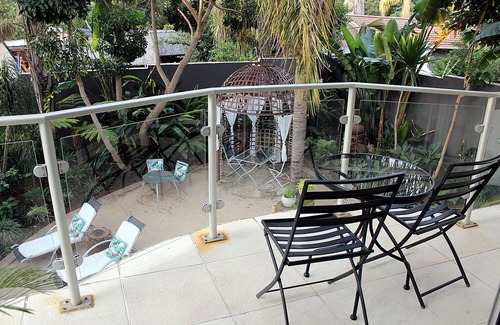Hartbeespoort Maison | Cocomo Guesthouse, Spa and Conference Centre