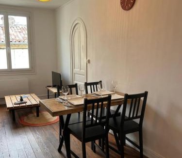 Bazas Appartement | Cocon au cœur du centre ville de Bazas