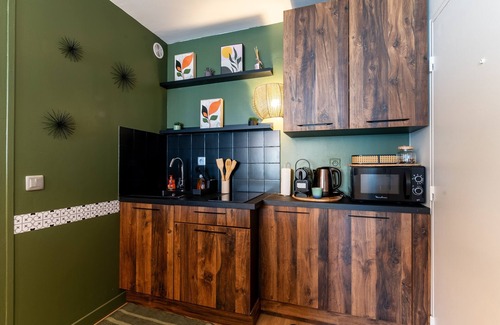 Chevilly-Larue Appartement | Cocon Coloré - Studio pour 2, 30min de Paris