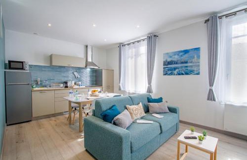 Chalons-en-Champagne Appartement | Cocon d'Hiver - Netflix & Wifi - Parking Gratuit - check-in 24H24 - Kit Bébé disponible sur demande - Emplacement Vélos - GoodMarning