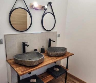 Andilly Maison | Cocon pour 2 avec jacuzzi