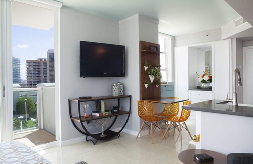 Coconut Grove Appartement | Suite Studio Privé: Hôtel Coconut Grove au 10e étage ... Comprend le parking!
