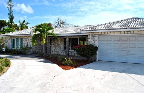 Windsor Park Maison | Coconut Palm, Freeport Bahamas